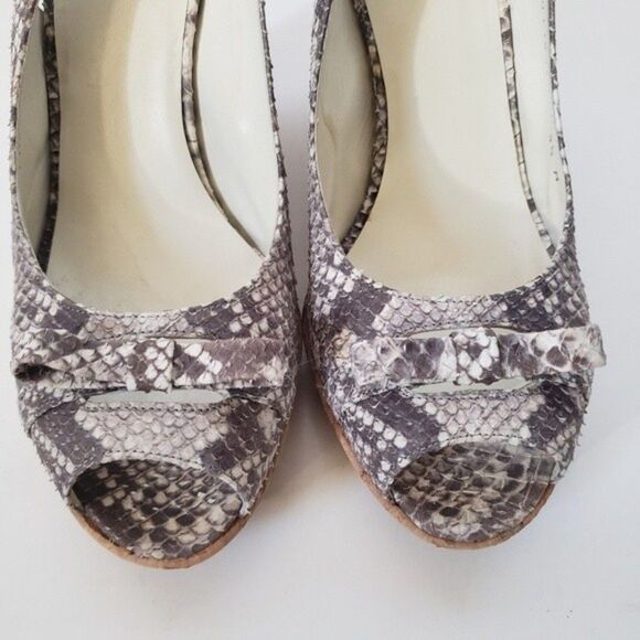 Stuart Weitzman Wedges Snake Skin Print Size 9.5 M - Picture 3 of 11